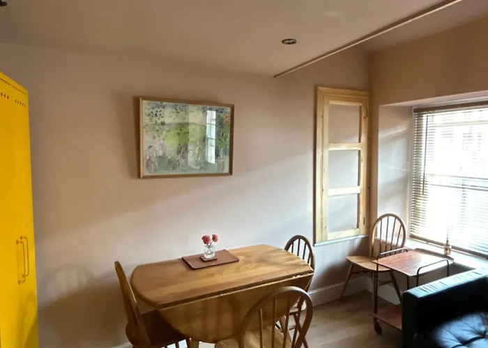 Piedaterrelakedistrict